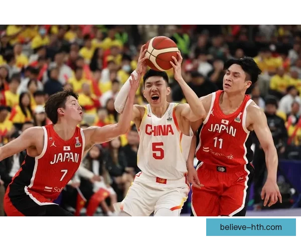 中国男篮力克菲律宾晋级亚洲杯四强 杨鸣赛后称赞球队表现出色